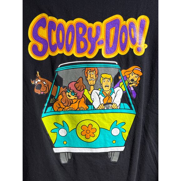 Scooby Do and Friends T-Shirt Size Medium - Picture 2 of 3
